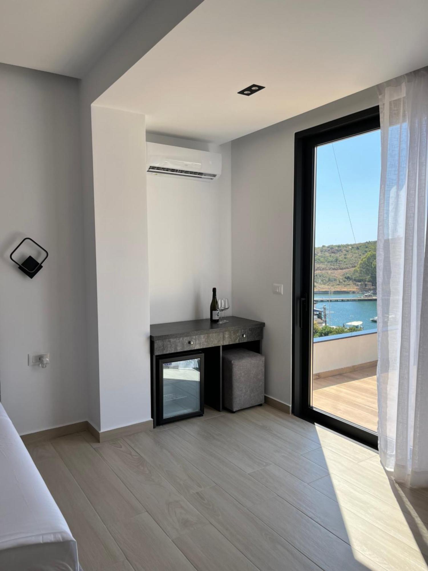 Del Mare Hotel Sarandë Exterior foto