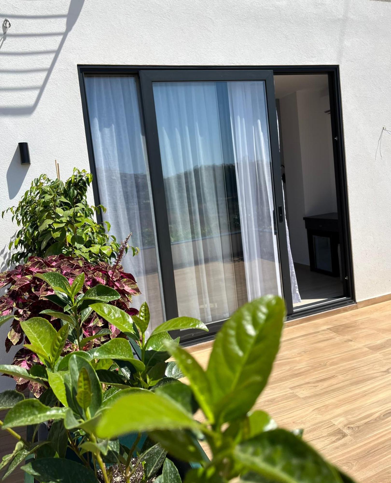 Del Mare Hotel Sarandë Exterior foto